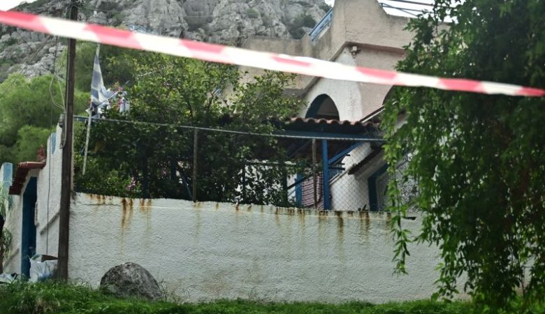 Ληστεία μετά φόνου στη Σαλαμίνα: Ο θάνατος της 75χρονης προήλθε από βαριές κακώσεις στο κεφάλι, τον τράχηλο και τον θώρακα