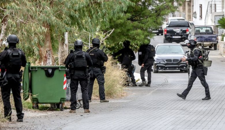 Αιματηρή βεντέτα στο χωριό Βορίζια της Κρήτης: Έπεσαν μαζικοί πυροβολισμοί ως αντίποινα για τη βόμβα που εξερράγη σε υπό κατασκευή σπίτι