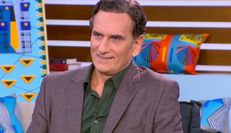 Νίκος Ψαρράς: «Ο Γιώργος Κιμούλης με έβγαλε στο θέατρο, είναι δύσκολο αλλά εδώ μιλάμε για ένα συμβάν»