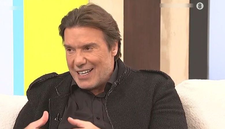 Στράτος Τζώρτζογλου: Όλο το θέατρο είναι ένα μεγάλο κρεβάτι, παρόλο που ήμουν παντρεμένος είχα συνεχώς προτάσεις