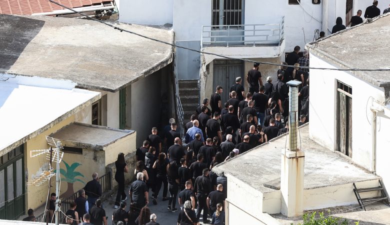 Mακελειό στα Βορίζια: Επεκτείνονται οι έρευνες και στο Ρέθυμνο για τα τρία αδέλφια που αναζητούνται