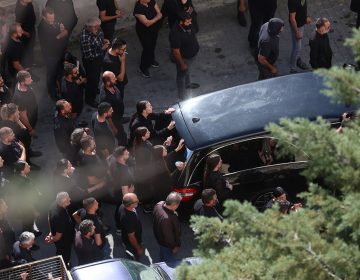 Μακελειό στα Βορίζια: «Του έστησαν ενέδρα και τον σκότωσαν εν ψυχρώ – Απαιτώ να φύγουν από το χωριό» ξεσπά η μητέρα του Φανούρη Καργάκη