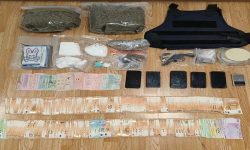 Εξαρθρώθηκε κύκλωμα διακίνησης ναρκωτικών στον Πειραιά – Τρεις συλλήψεις