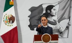 Η πρόεδρος του Μεξικού μηνύει άνδρα που την παρενόχλησε σεξουαλικά στον δρόμο – Φίλησε στο λαιμό την Σέινμπαουμ και προσπάθησε να της πιάσει το στήθος