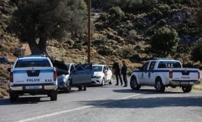 Μεγάλη αστυνομική επιχείρηση στην Κρήτη για ναρκωτικά και όπλα – Πάνω από 20 έρευνες σε σπίτια και προσαγωγές