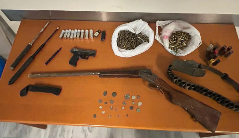 Μακελειό στα Βορίζια: Ταυτοποιήθηκε ως δράστης θανατηφόρων πυροβολισμών ο 43χρονος που συνελήφθη για παράνομα όπλα