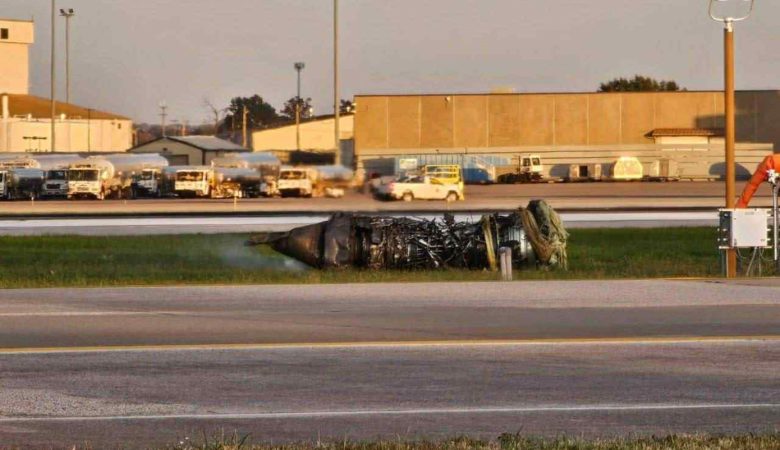Συντριβή αεροσκάφους στο Κεντάκι: Στους 12 οι νεκροί – Κινητήρας αποκολλήθηκε πριν από την απογείωση