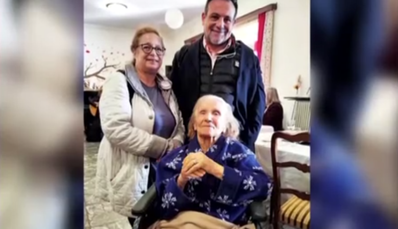 Ενθαρρυντικές ενδείξεις για την Μέλπω Ζαρόκωστα: «Ανακτά την επικοινωνία, αναγνωρίζει τα οικεία πρόσωπα και χαμογελάει»