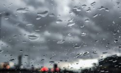 Καιρός: Πού προβλέπονται ισχυρές βροχές και καταιγίδες