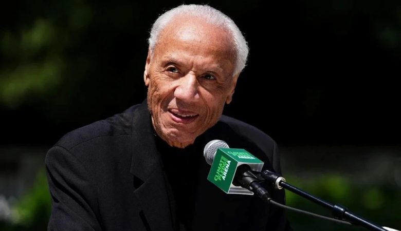 Πέθανε ο θρυλικός προπονητής του NBA, Λένι Γουίλκενς