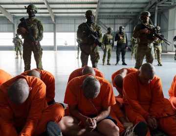 Ισημερινός: Περίπου 300 «επικίνδυνοι» κρατούμενοι μεταφέρθηκαν σε φυλακή υψίστης ασφαλείας