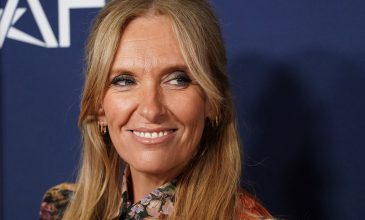 Η Τόνι Κολέτ και η Μίλι Άλκοκ πρωταγωνίστριες στο θρίλερ επιβίωσης «Hot Mother»