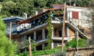 Τραγωδία στην Αχαΐα με τρίχρονο αγόρι: Αφέθηκε ελεύθερος ο 25χρονος θείος που κατηγορείται για ανθρωποκτονία από αμέλεια