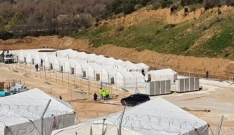 Ηρεμία επικρατεί στην κλειστή δομή Σιντικής Σερρών – Στον εισαγγελέα οι 30 συλληφθέντες για τα χθεσινά επεισόδια