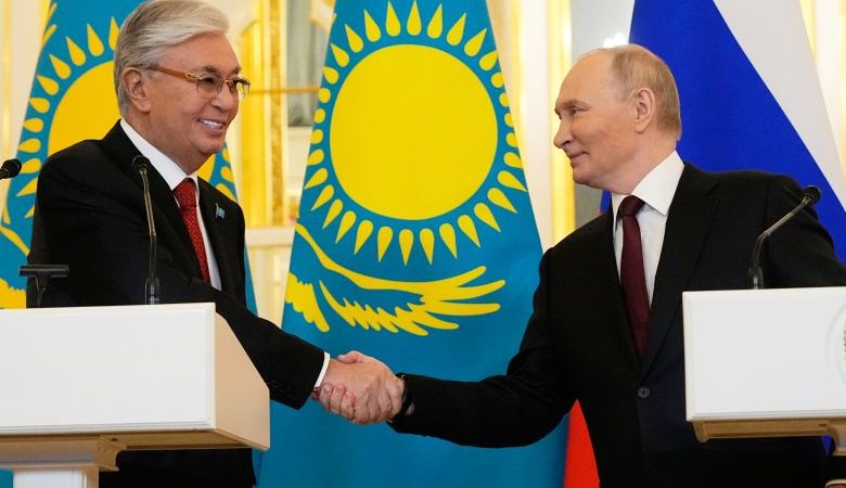 Ρωσία και Καζακστάν συμφώνησαν να ενισχύσουν τις σχέσεις τους στον πετρελαϊκό τομέα