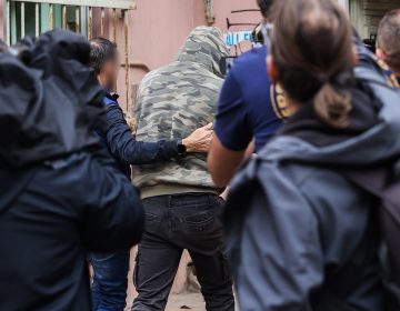 Μακελειό στα Βορίζια: Ο 23χρονος ανιψιός του Καργάκη «βρισκόταν σε έναν γάμο εκείνο το βράδυ», όταν έγινε η έκρηξη στο σπίτι