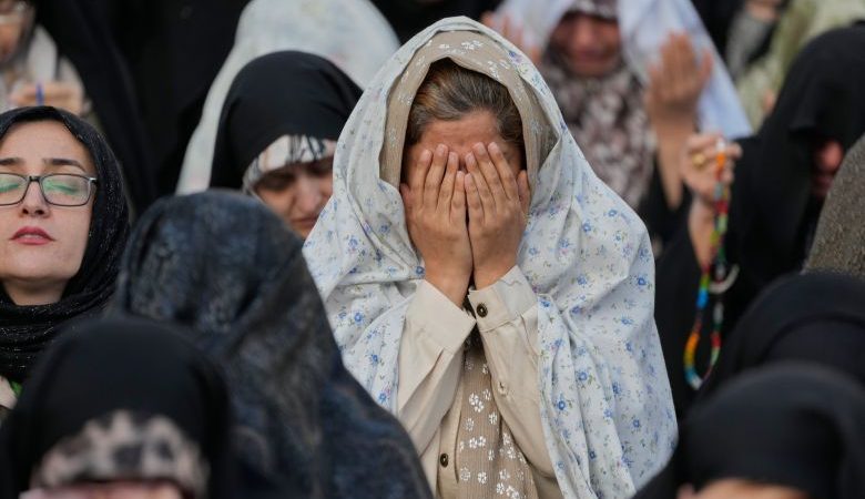 Συλλογική προσευχή στην Τεχεράνη για να βρέξει