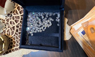 «Υπάρχει ολόκληρη μέθοδος πλεκτάνης» λέει ο δικηγόρος του επιχειρηματία που κατηγορείται για την απάτη με τις επενδύσεις