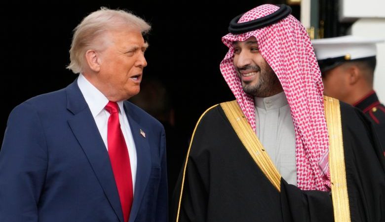 Στον Λευκό Οίκο ο πρίγκιπας διάδοχος της Σαουδικής Αραβίας: Ο μπιν Σαλμάν πρόθυμος να αναγνωρίσει το Ισραήλ αν υπάρξουν οι κατάλληλες συνθήκες