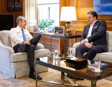 Συνάντηση Μητσοτάκη με τον πρόεδρο της Euroleague Basketball, Ντέγιαν Μποντιρόγκα