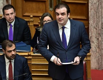 Προϋπολογισμός 2026: Ισχυρή ανάπτυξη, «εκτίναξη» των επενδύσεων και αποκλιμάκωση του πληθωρισμού – Όλο το πακέτο παρεμβάσεων