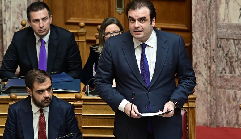 Προϋπολογισμός 2026: Ισχυρή ανάπτυξη, «εκτίναξη» των επενδύσεων και αποκλιμάκωση του πληθωρισμού – Όλο το πακέτο παρεμβάσεων