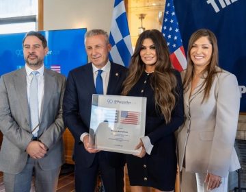 Επίτιμη πρόεδρος του Propeller Club Πειραιά η Κίμπερλι Γκίλφοϊλ