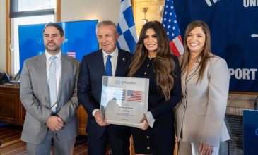 Επίτιμη πρόεδρος του Propeller Club Πειραιά η Κίμπερλι Γκίλφοϊλ