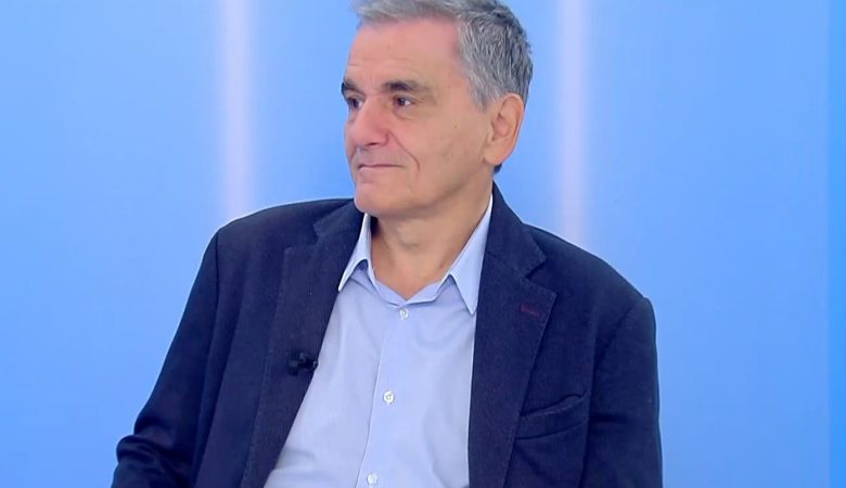 Τσακαλώτος για Τσίπρα: Δεν μπορείς να συνεργαστείς με πεφωτισμένο ηγέτη που λέει «δεν σας κόβει και πρέπει να έρθω εγώ»