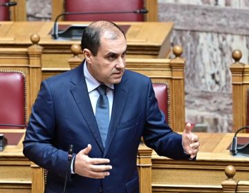 Στην Κέρκυρα ο Κώστας Κατσαφάδος για αυτοψία στις περιοχές που επλήγησαν από τα έντονα καιρικά φαινόμενα