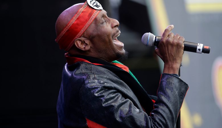 Πέθανε ο θρυλικός τραγουδιστής της ρέγκε Τζίμι Κλιφ