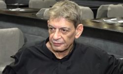 Μιχάλης Ρακιντζής: «Εξαρτάται τι δικαιώματα δίνεις, δεν γίνεται ξαφνικά κάποιος εμμονικός»