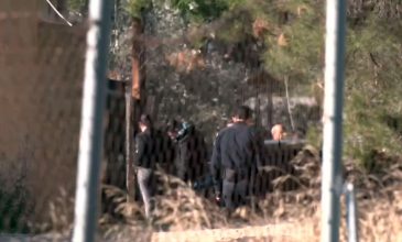 Οικογενειακή τραγωδία στη Νέα Πέραμο: Οι καβγάδες ήταν συχνοί ανάμεσα στα δύο αδέρφια, λένε οι γείτονες – Το θύμα φοβόταν για τη ζωή του