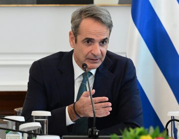 Μητσοτάκης στο Υπουργικό: Είναι η πρώτη φορά που έχουμε μια τέτοια ιστορική συμφωνία, η οποία θέτει κανόνες στην αγορά εργασίας