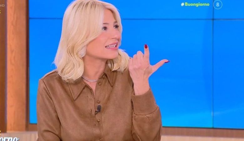 Φαίη Σκορδά: Στα μπουζούκια δεν έχω πληρώσει ποτέ