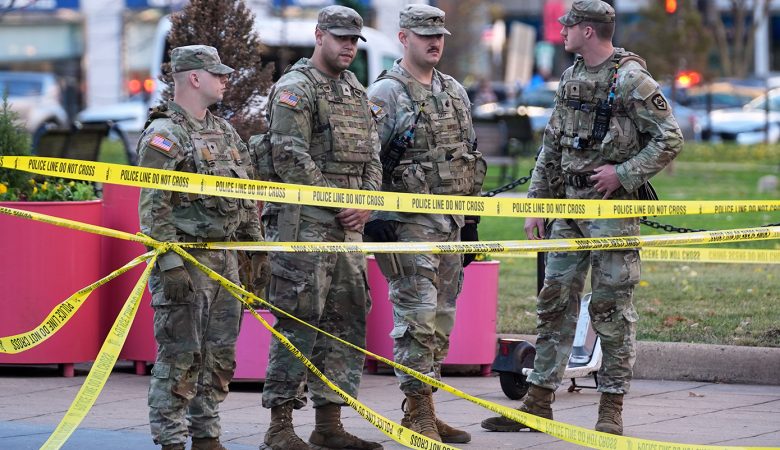 Αφγανός πυροβόλησε δύο εθνοφρουρούς στην Ουάσινγκτον, που είναι σε κρίσιμη κατάσταση – Σκληραίνει ο Τραμπ την πολιτική του για τους μετανάστες