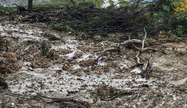 Περιορίζεται η κακοκαιρία Adel – Βροχές κατά τόπους και κατά περιόδους και σποραδικές καταιγίδες, πού θα είναι ισχυρά τα φαινόμενα