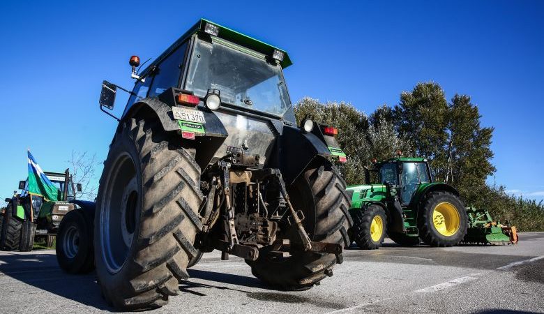 Ένταση και χημικά στις κινητοποιήσεις των αγροτών