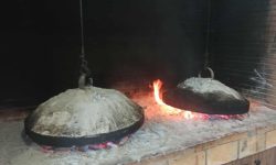 Ταξίδι στον χρόνο με χειροποίητες πίτες ψημένες, όπως παλιά, στο σατς