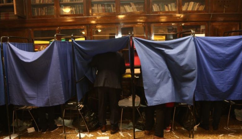 Ψηφίζουν για δεύτερη ημέρα οι δικηγόροι Αθήνας, Θεσσαλονίκης και Πειραιά