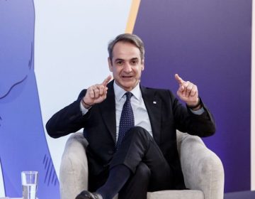 Μητσοτάκης από Λονδίνο: Η κυβέρνηση θα συνεχίσει αταλάντευτα τις διαρθρωτικές μεταρρυθμίσεις – Εκλογές το 2027