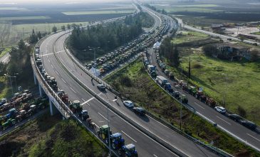 Το Σάββατο η νέα σύσκεψη των αγροτών στη Νίκαια για τη συνέχιση των κινητοποιήσεων – «Θα είμαστε εδώ και μετά τις γιορτές»
