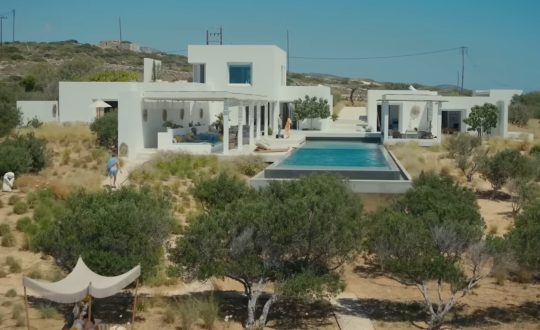 Παγκόσμια προβολή για την Πάρο μέσα από τη σειρά «Malice» της Amazon Prime Video