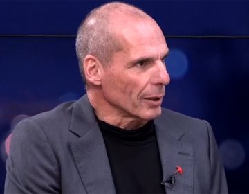 Βαρουφάκης: Ο Αλέξης Τσίπρας έκανε οντισιόν στη σκηνή του Παλλάς με τον ίδιο θίασο