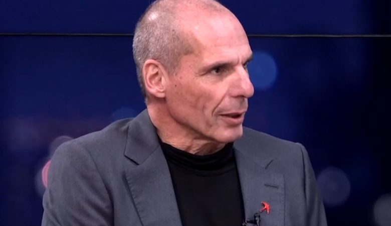 Βαρουφάκης: Ο Αλέξης Τσίπρας έκανε οντισιόν στη σκηνή του Παλλάς με τον ίδιο θίασο