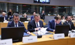 Πλεύρης από Βρυξέλλες: «Μείωση μεταναστευτικών ροών, ενίσχυση επιστροφών, ενεργητική φύλαξη των συνόρων»