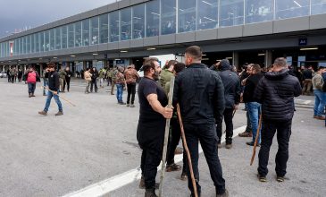 Αποχώρησαν από το αεροδρόμιο «Νίκος Καζαντζάκης» οι αγροτοκτηνοτρόφοι – Πόσες πτήσεις επηρεάστηκαν, ποιοι δρόμοι είναι κλειστοί