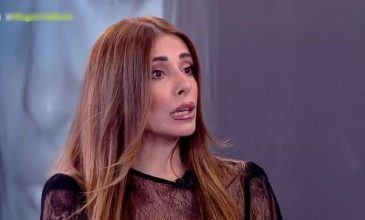 Μίνα Αρναούτη για το θανατηφόρο τροχαίο του Παντελίδη: «Είμαι κατασφαγμένη, καρφώθηκε σίδερο στον πνεύμονά μου»