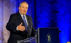 Καραμανλής: Δεν αρκεί να λέμε ότι η δημοκρατία υπάρχει – Οφείλουμε να εξετάζουμε αν λειτουργεί όπως πρέπει