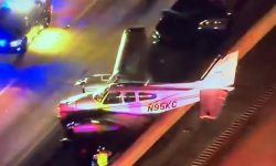 Απίστευτη προσγείωση αεροσκάφους πάνω σε αυτοκίνητο εν κινήσει στη Φλόριντα – Δείτε βίντεο